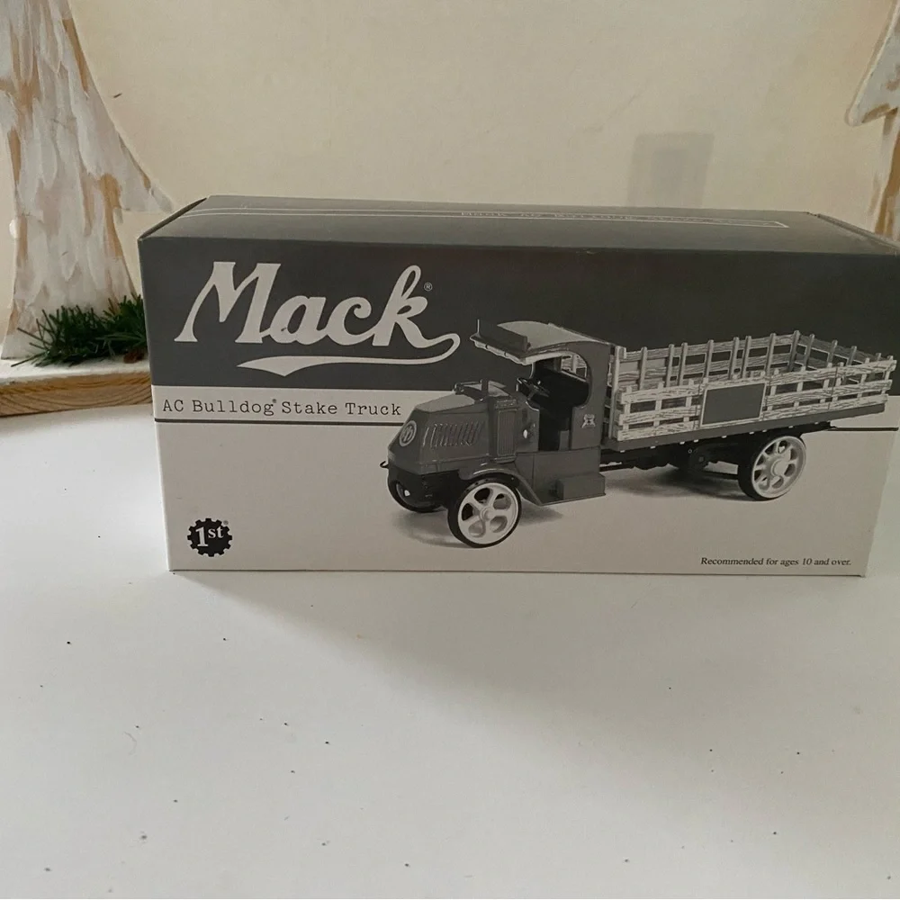 AC Bulldog Stake Truck Toy - Gray Mack